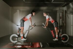 ¿Conoces los beneficios del ciclismo indoor? Razones para practicarlo en casa